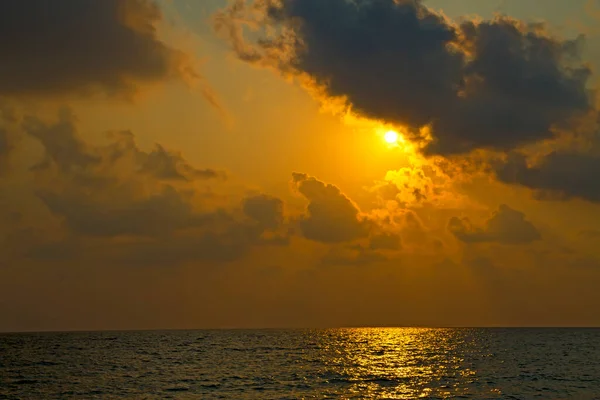 Закат Идиллическом Пляже Lonely Чанг Таиланд Стоковая Картинка
