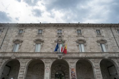 Marches'te ünlü Ascoli Piceno şehri, İtalya