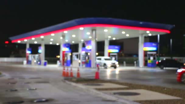 Beleuchtung Tankstelle Der Nacht Verschwommen — Stockvideo