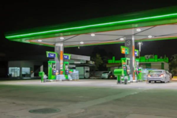 Oświetlenie Atmosfery Rozmyte Nocy Stacji Benzynowej — Zdjęcie stockowe