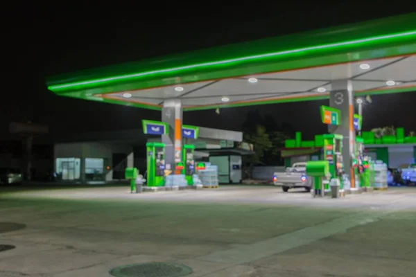 Iluminação Atmosférica Desfocada Posto Gasolina Noite — Fotografia de Stock