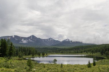 Altay dağ Gölü