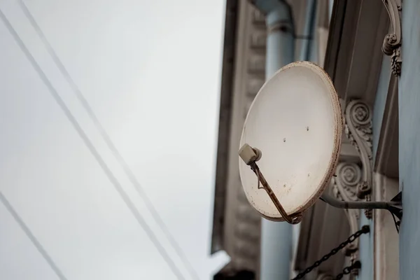 Receptor de televisión por satélite —  Fotos de Stock