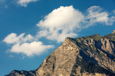 İsviçre Dağları 'nda gün batımı. İsviçre Alpleri