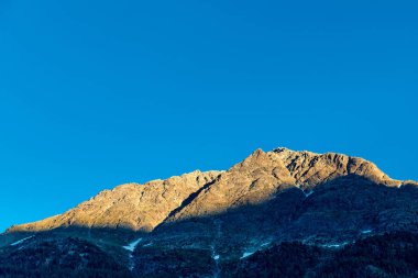 İsviçre Dağları 'nda gün batımı. İsviçre Alpleri