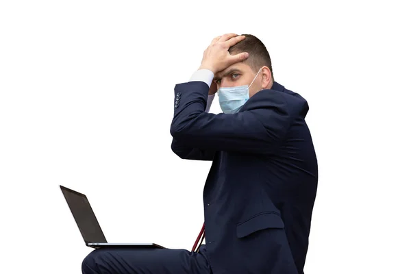 Homme d'affaires avec téléphone et ordinateur portable sur fond blanc isolé — Photo