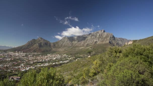 Timelapse Table Mountain Showing Clouds Pass Summit Cape Town South — Stock Video