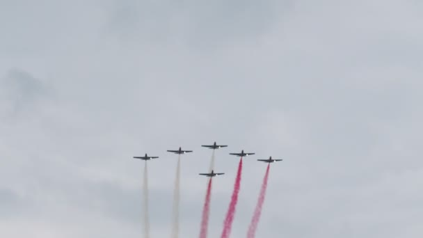 Aeronaves Durante Exhibición Aérea Cámara Lenta 60Fps — Vídeos de Stock