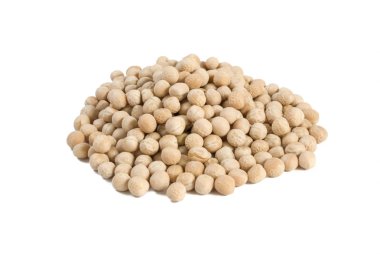 Beyaz arka planda izole sarı bezelye yığını. Beslenme. Biyo. doğal gıda madde.