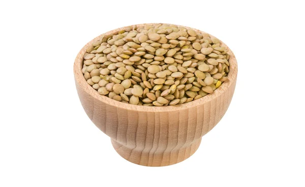 Beyaz arka planda izole ahşap kase yeşil mercimek. Beslenme. Gıda madde.