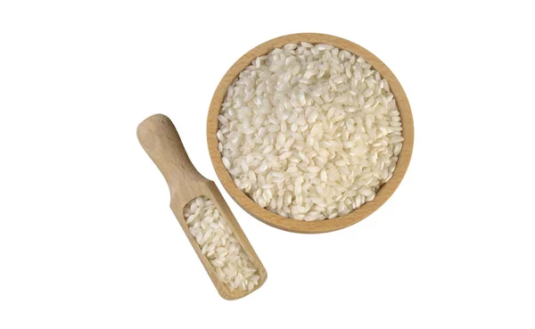 Arborio リゾット白い背景に孤立した木製のボウルとスコップで短い穀物の米 バイオ 天然食品原料 — ストック写真