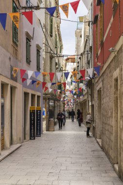 Sibenik Hırvatistan, 10 Eylül 2017, şehir, güzel sokak ve bina şehir güzel sonbahar günü
