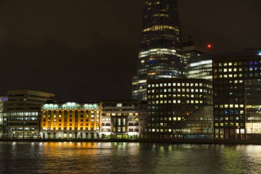 Londra İngiltere, 11 Ekim 2017, gece sahne şehir, Nice açık havada ve mimarlık İngiltere'de 