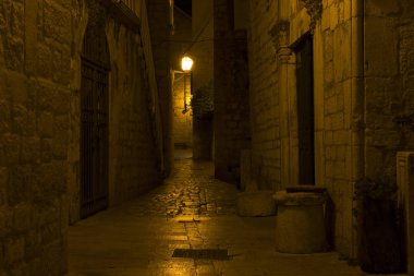  Gece güzel eski şehir. Trogir, Hırvatistan 