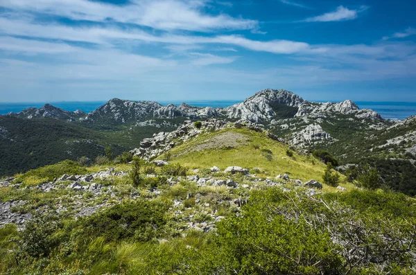 Paklenica Velebit Hırvatistan. Dalmaçya dağlarda güzel doğa ve manzara fotoğraf. 