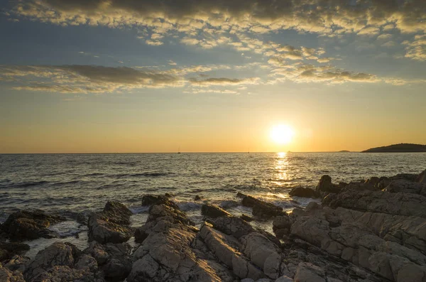 Adriyatik Denizi Hırvatistan, Europe, güzel gün batımı.