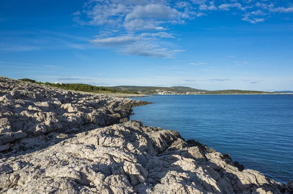 Hırvatistan Avrupa'nın Adriyatik Denizi güzel taşlara. Okyanus, güzel renkli gece
