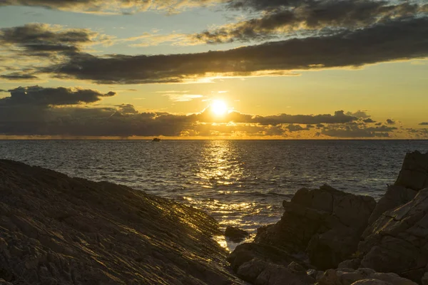 Adriyatik Denizi Hırvatistan, Europe, güzel gün batımı.