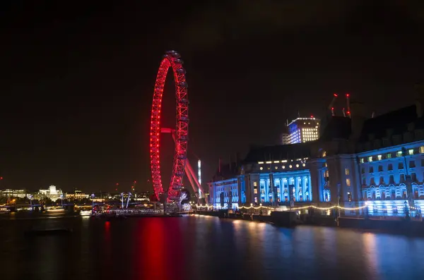 ロンドン イギリス 2017 ニースの詳細とイングランドの建築で有名な目の観覧車の画像 — ストック写真