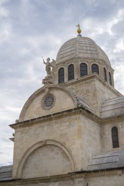 Sibenik Hırvatistan, 10 Eylül 2017, şehir, güzel güzel eski kilise ve cathedral St. James kentin mimarisini güzel sonbahar günü