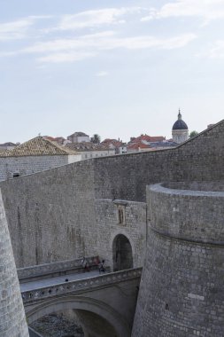 gündüz antik taşlı mimari görünümü