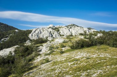 Paklenica Velebit Hırvatistan. Dalmaçya dağlarda güzel doğa ve manzara fotoğraf. 