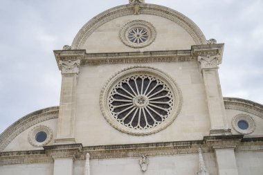Sibenik Hırvatistan, 10 Eylül 2017, şehir, güzel güzel eski kilise ve cathedral St. James kentin mimarisini güzel sonbahar günü