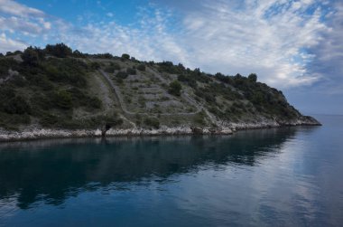beautiful view of the sea with mountains background