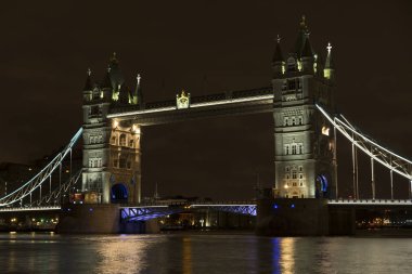 Londra Büyük Britanya, 13 Ekim 2017, ayrıntılarını güzel Tower Bridge, İngiltere'de güzel mimarisi