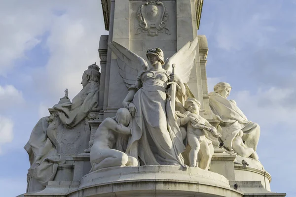 Victoria Memorial Londres Grã Bretanha Outubro 2017 Bela Estátua Ouro — Fotografia de Stock