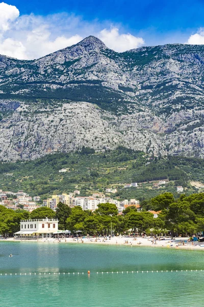 Makarska, Hırvatistan, 28 Mayıs 2018, güzel güneşli bir günde eski şehir, Nice açık havada Dalmaçya popüler turistik kentin.