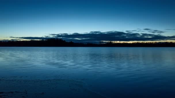 美しい自然の夜スウェーデン北欧ヨーロッパの湖 — ストック動画