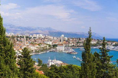 Split, Hırvatistan, 17 Ağustos 2018, güzel güneşli bir günde eski şehir, Nice açık havada Dalmaçya popüler turistik kentin.