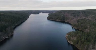 Peyzaj göl ve Adaları'nda gündüz ile havadan görünümü