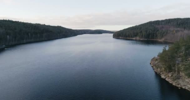 Luftaufnahme Der Landschaft Mit Seen Und Inseln Bei Tag — Stockvideo