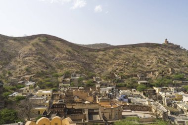 Jaipur, Hindistan 'da Amber Fort Construction altında şehir manzarası