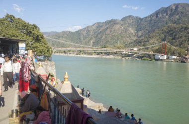 gündüz şehir boyunca akan nehir, Hindistan