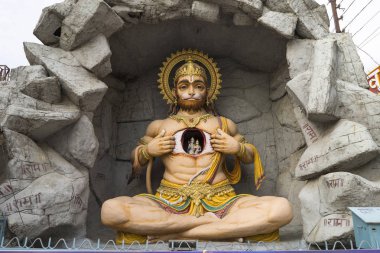 Hindu tanrısının heykeli, Budizm konsepti.