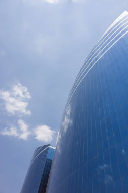 Gündüz modern mimariye bakış