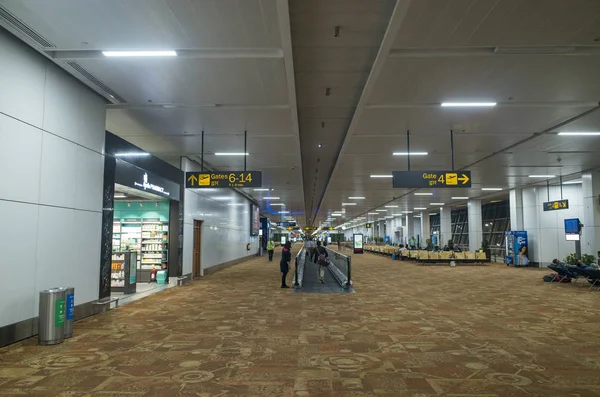 Wewnątrz Indyjskiego Lotniska Koncepcja Podróży — Zdjęcie stockowe