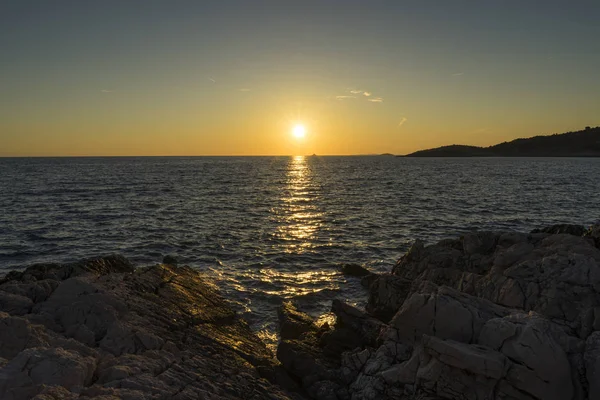 Malerischer Blick Auf Das Meer Hintergrund Des Sonnenuntergangs — Stockfoto