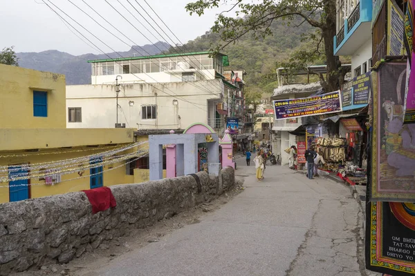 Tagsüber Durch Die Indische Stadtstraße Laufen — Stockfoto