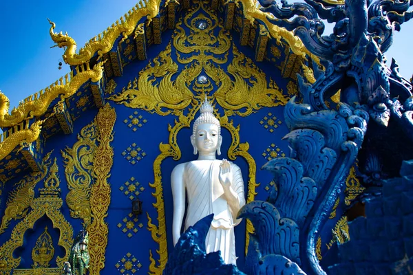 Traditionelle Architektur Und Statuen Des Blauen Tempels Thailand — Stockfoto