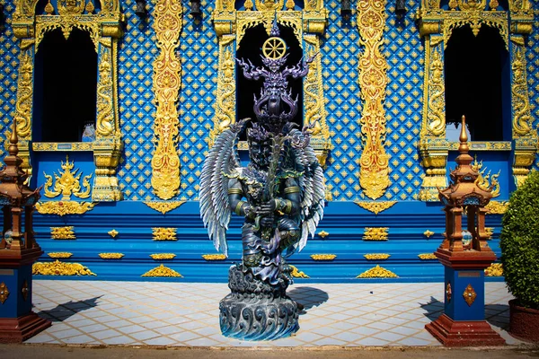 Asian Religious Architecture Statues Blue Temple Thailand — Stock Photo, Image