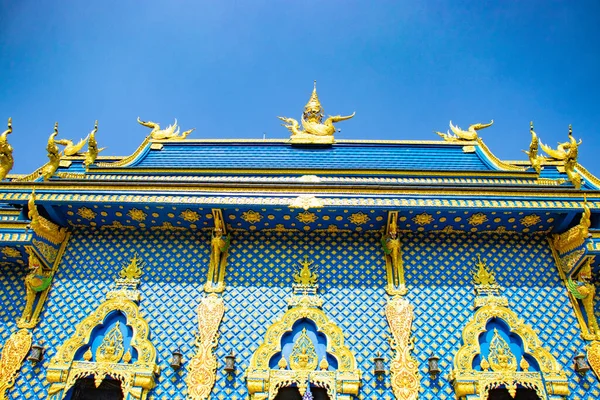 Asian Religious Architecture Statues Blue Temple Thailand — Stock Photo, Image