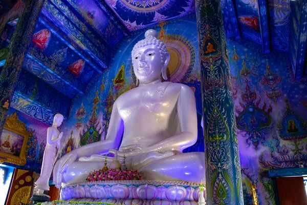 Angle Bas Statue Bouddha Dans Temple Bleu Thaïlande — Photo