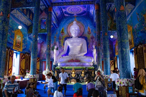 Touristes Marchant Dans Blue Temple Chiang Rai Thaïlande — Photo