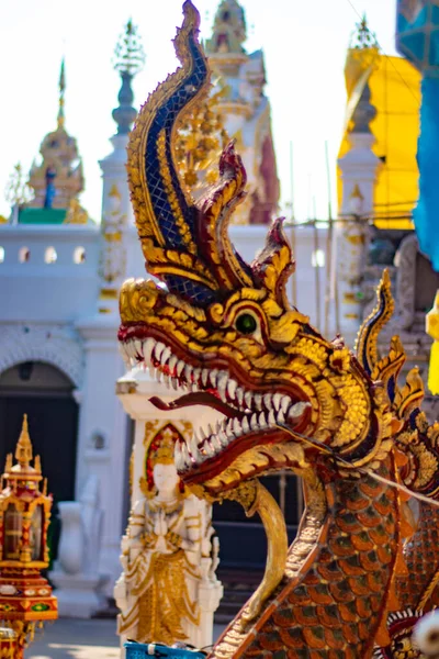 Dekorationen Asiatischen Stil Buddhistischer Tempel Thailand — Stockfoto