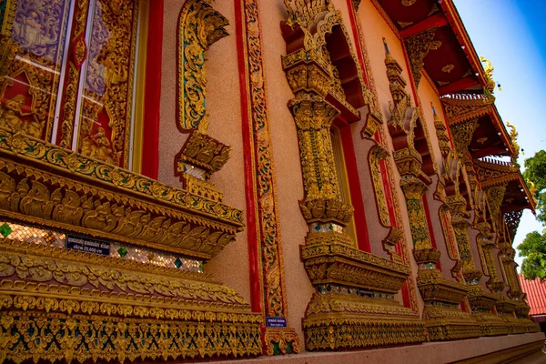 Azjatycki Styl Dekoracji Świątyni Buddyjskiej Tajlandia — Zdjęcie stockowe