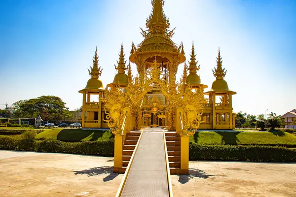 泰国清莱的佛教寺庙 — 图库照片